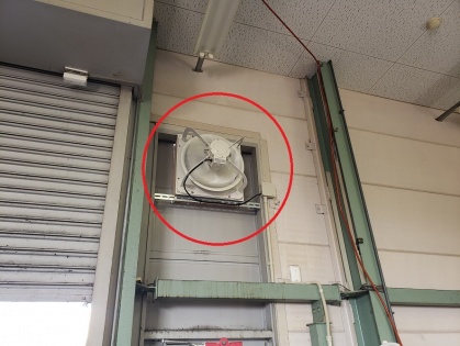 愛知県春日井市の工場にて有圧換気扇の取付電気工事